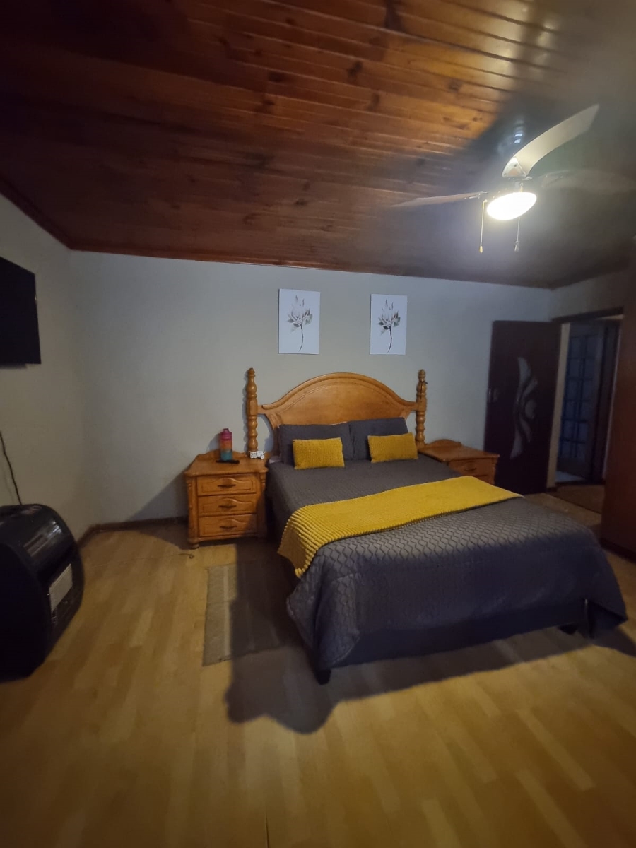 4 Bedroom Property for Sale in Kwa Nobuhle Eastern Cape